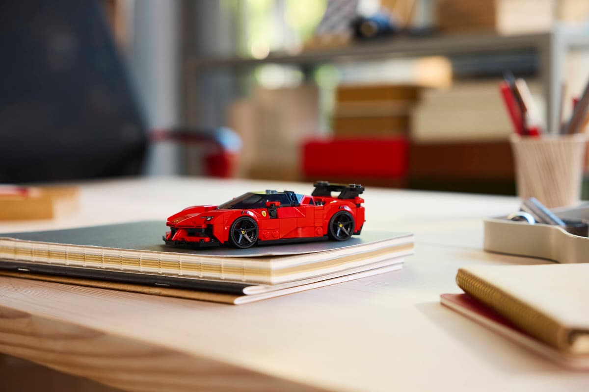 LEGO Speed Champions Ferrari SF90 XX Stradale Sports Car - 77254