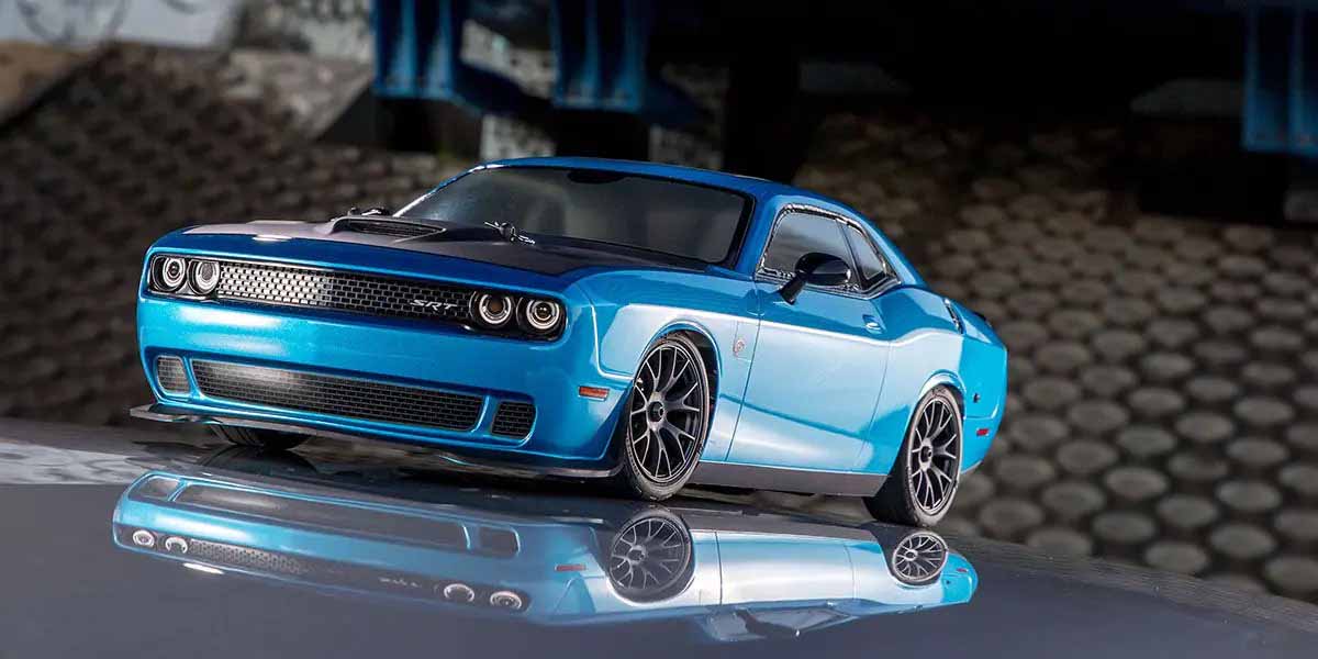 Kyosho Fazer FZ02 (L) Dodge Challenger SRT 2015 Bleu 1:10 Readyset